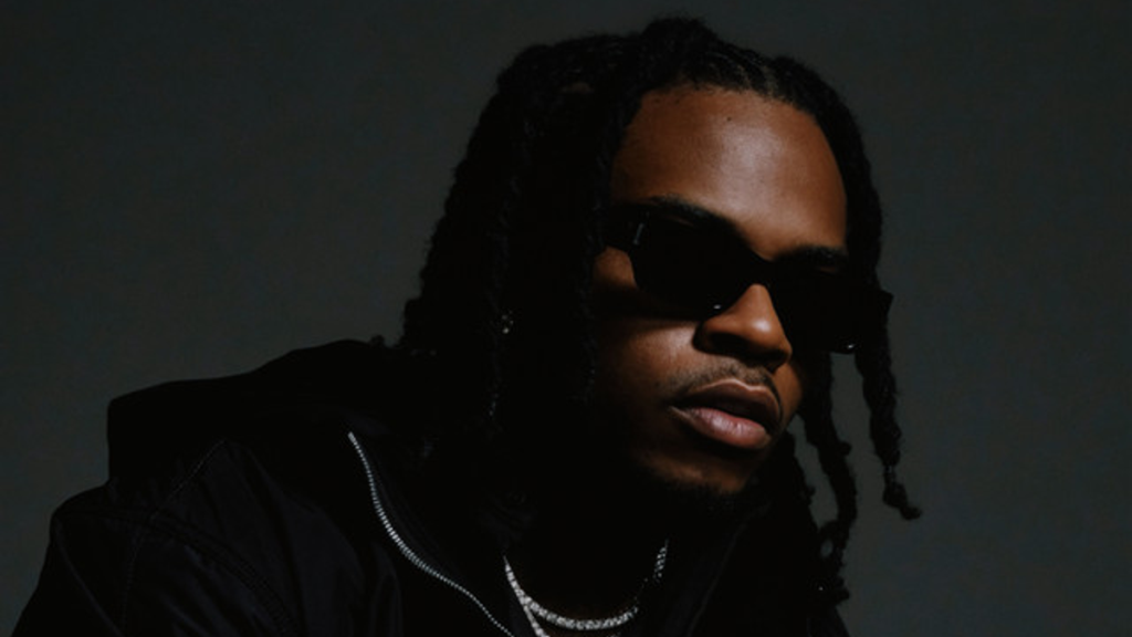 Gunna wearing shades and jewelry