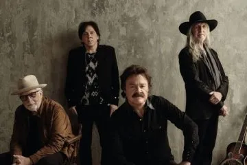 Doobie Brothers Walk On Road Tour